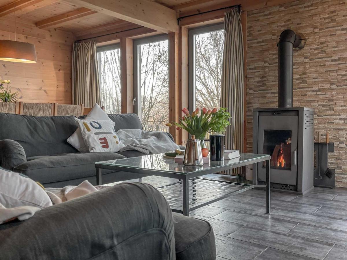 Traumhaff Kuestenchalets - Einzigartige Chalets An Der Ostsee. Ganz Aus Laerchenholz Mit Kamin Und Sauna Vogelsang-Warsin 外观 照片
