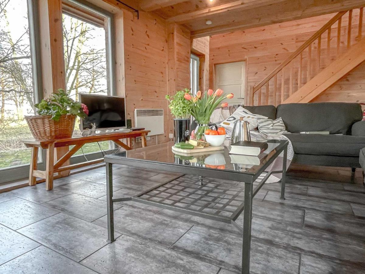 Traumhaff Kuestenchalets - Einzigartige Chalets An Der Ostsee. Ganz Aus Laerchenholz Mit Kamin Und Sauna Vogelsang-Warsin 外观 照片