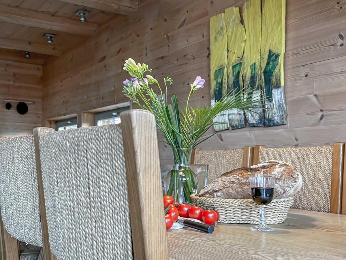 Traumhaff Kuestenchalets - Einzigartige Chalets An Der Ostsee. Ganz Aus Laerchenholz Mit Kamin Und Sauna Vogelsang-Warsin 外观 照片