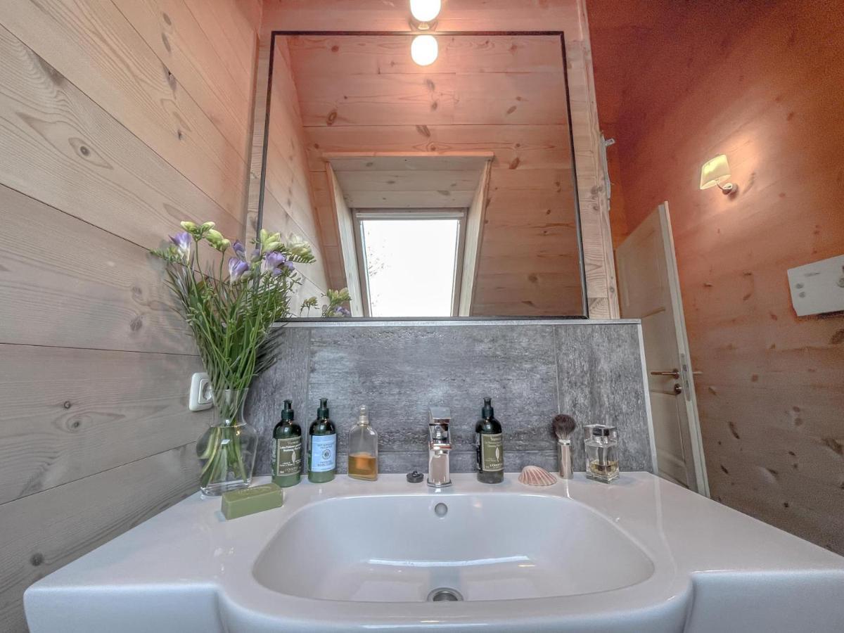 Traumhaff Kuestenchalets - Einzigartige Chalets An Der Ostsee. Ganz Aus Laerchenholz Mit Kamin Und Sauna Vogelsang-Warsin 外观 照片