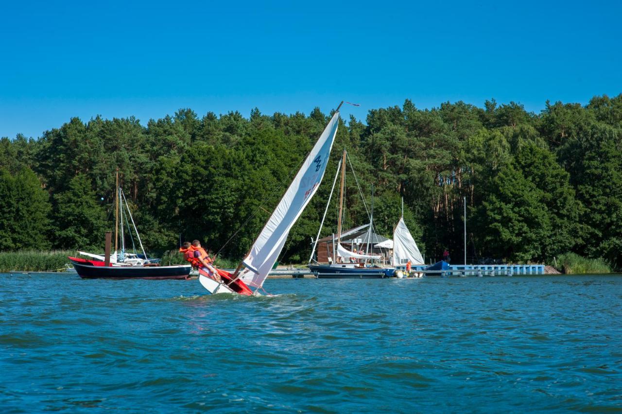 Traumhaff Kuestenchalets - Einzigartige Chalets An Der Ostsee. Ganz Aus Laerchenholz Mit Kamin Und Sauna Vogelsang-Warsin 外观 照片
